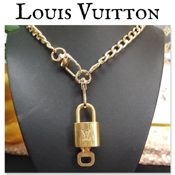 Authentic Louis Vuitton Lock And Key With Unbranded Chain #300 - Picture 1 of 10